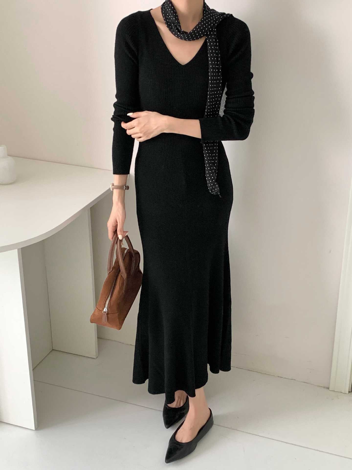 Knitted Fish Tail Dress Women's Autumn Winter Slim Fit Inner Wear Base Skirt Wrap Around Waist Long Dress Princess Sleeve P